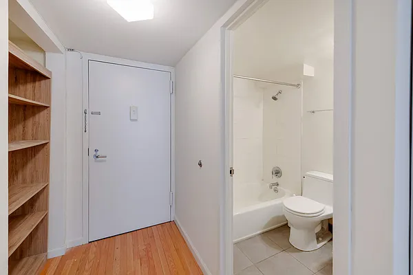 Rented by Compass | media 7