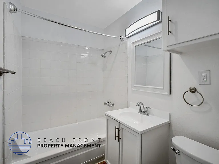 1525 Pine Ave. — Photo 21