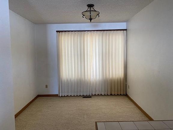 2nd image of 2627 Fairway Dr