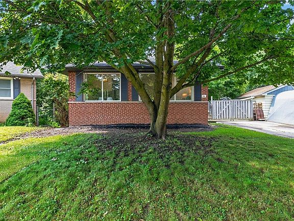 2nd image of 46 McIntyre Cres