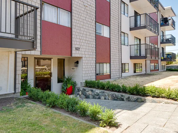 837 Ellery St #202, Esquimalt, BC V9A 4R6