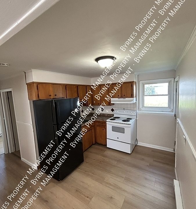 1st image of 148 Charlton St #C