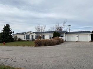 420 N Spruce St, Valparaiso, NE 68065