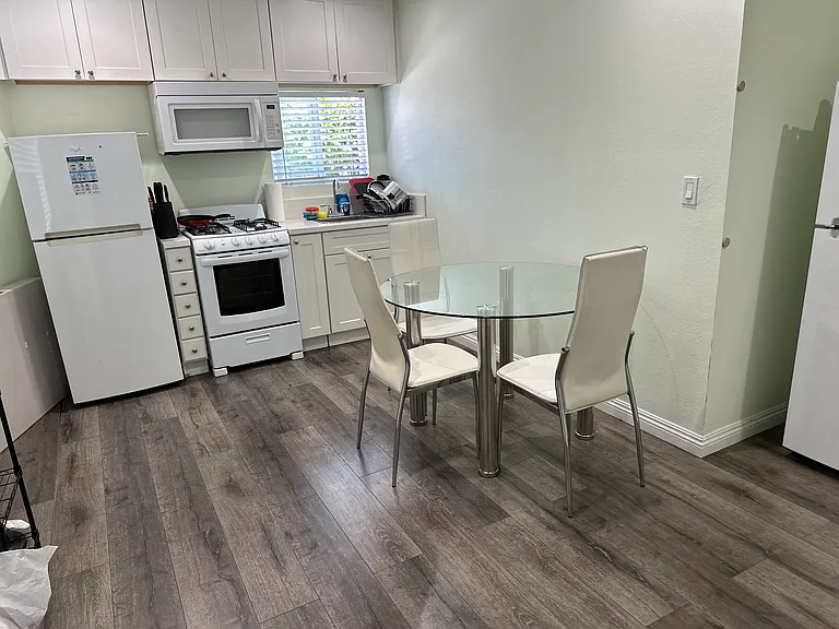 1161 W 37th Dr #1161 — Photo 12