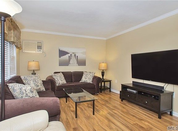 4th image of 26 Birch Ln