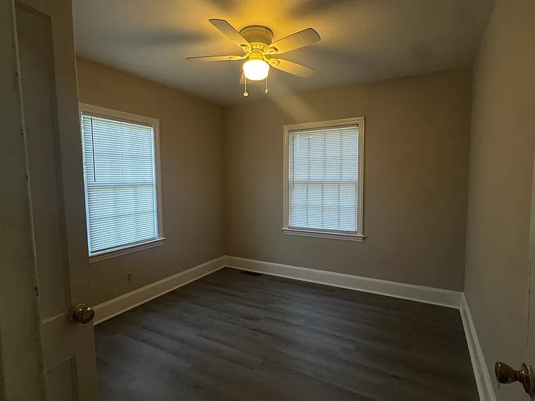 801 Crestmont Dr — Photo 6