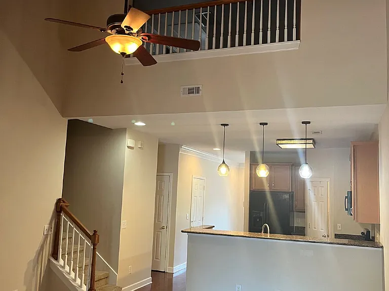 7529 Kemberton Ct — Photo 4