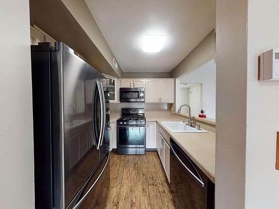 4th image of 248 Milton Ave