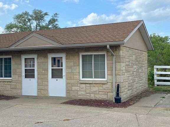 2nd image of 2115 Mamie Eisenhower Ave #T3