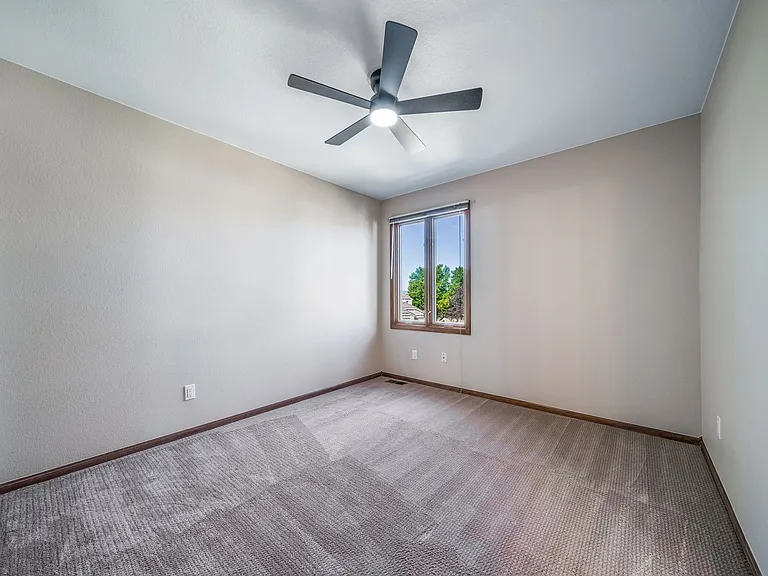 6793 Blackhawk Ct — Photo 40