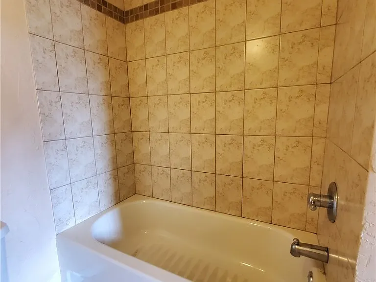 3704 Broadway #313 — Photo 5
