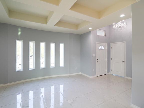 5th image of 4524 Alvarado Ln