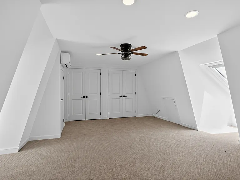 loft/ 4th bedroom
