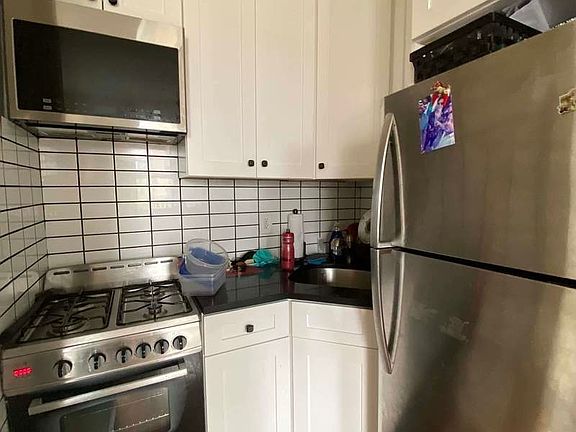 5th image of 1130 Lafayette Ave #3R