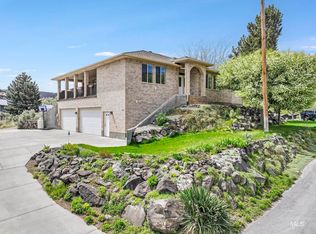 816 River View Dr, Twin Falls, ID 83301