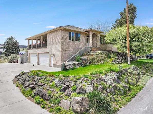 816 River View Dr, Twin Falls, ID 83301