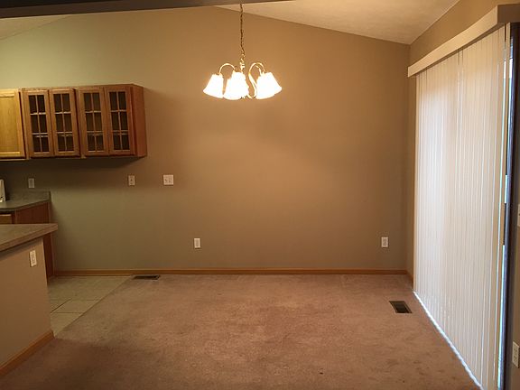 5th image of 204 Reserve Court