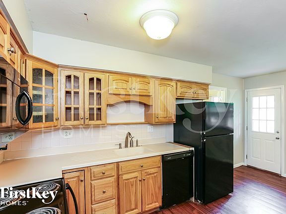 5th image of 4420 Santa Fe Ct
