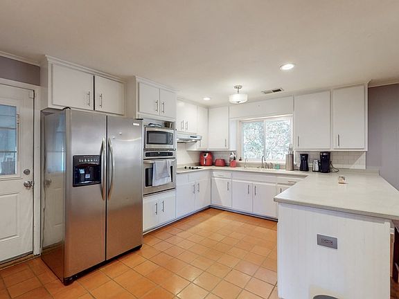 4th image of 817 Homewood Dr