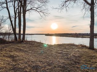 29145 E River Rd, Perrysburg, OH 43551