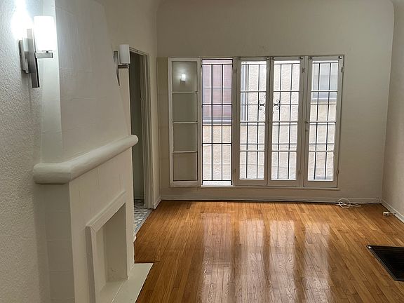 4th image of 420 S Cochran Ave APT 6