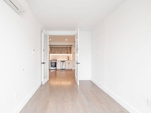 5th image of 254 E 28th St #2E