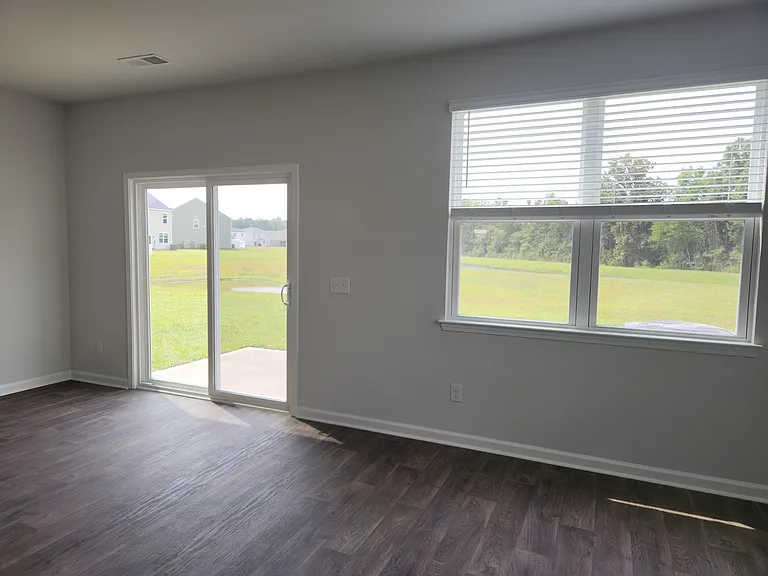 321 Bluebell Way — Photo 9