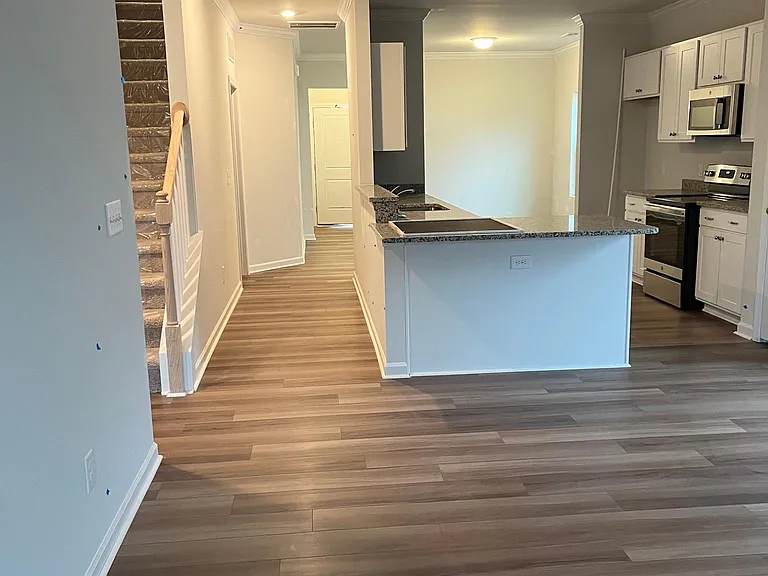 629 Cam Cir — Photo 7
