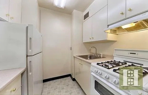 Sold by Halstead Real Estate | media 20