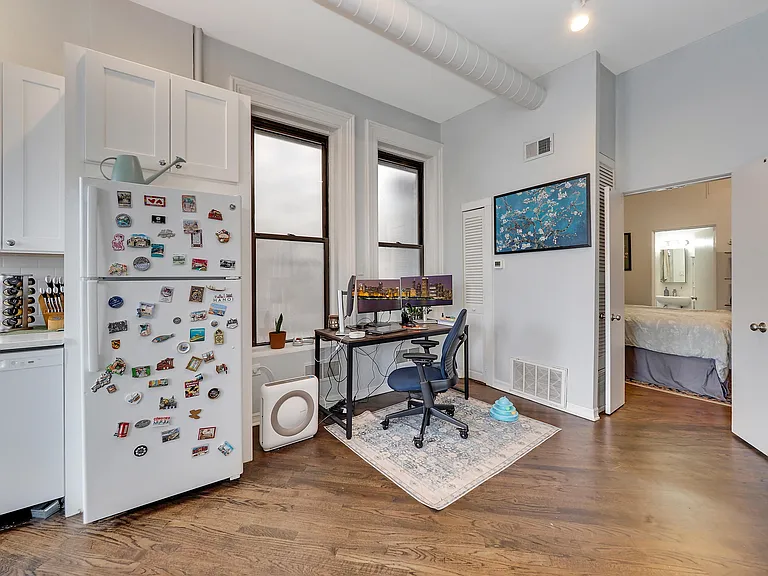 1561 N Wells St #3F — Photo 7