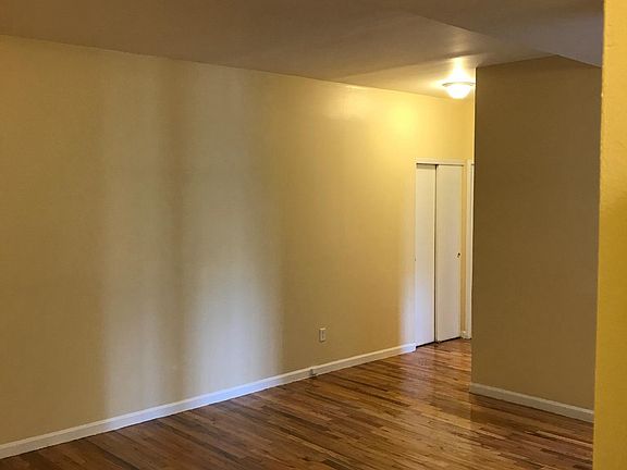 2nd image of 150 W Burnside Ave Frnt 2
