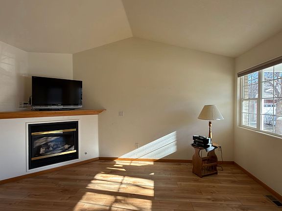 3rd image of 356 Shupe Ct