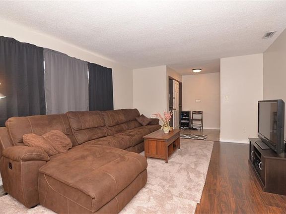4th image of 116 Glendale Dr