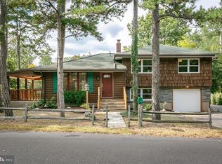 18 Lenape Trl, Medford Lakes, NJ 08055