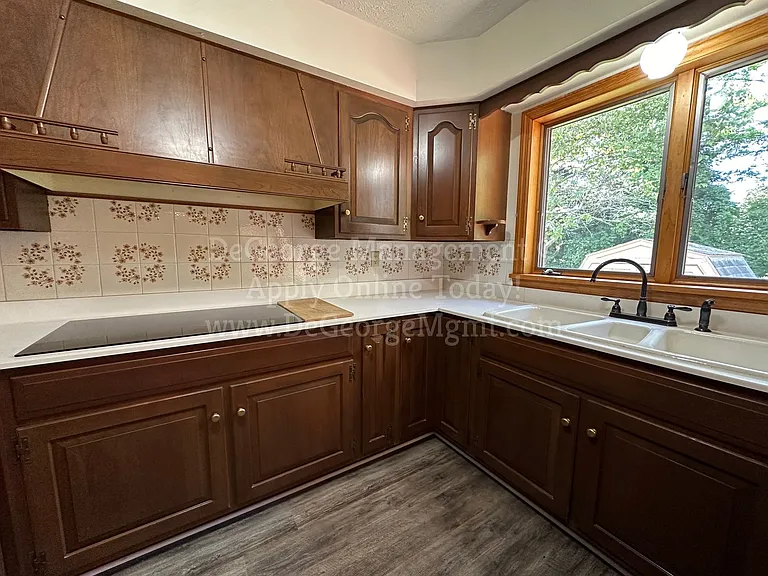 311 1/2 Washington St — Photo 15
