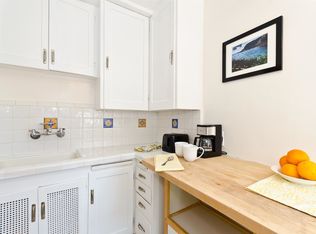 1997 Pinehurst Rd #1997, Los Angeles, CA 90068