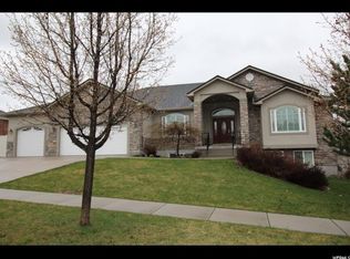 600 E 100 S, Hyde Park, UT 84318