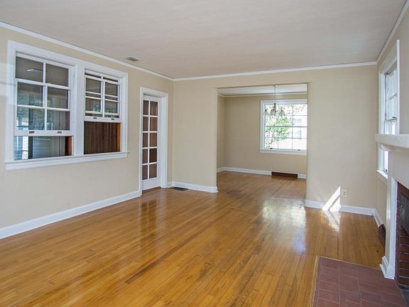 4th image of 2236 Patou Dr W