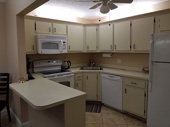 5th image of 142 Lake Pine Cir APT D-2