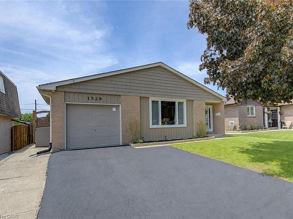 2nd image of 1828 Earlwood Dr