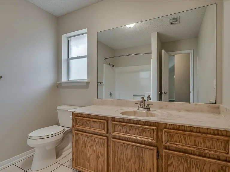 2460 Pebblebrook Cir — Photo 21