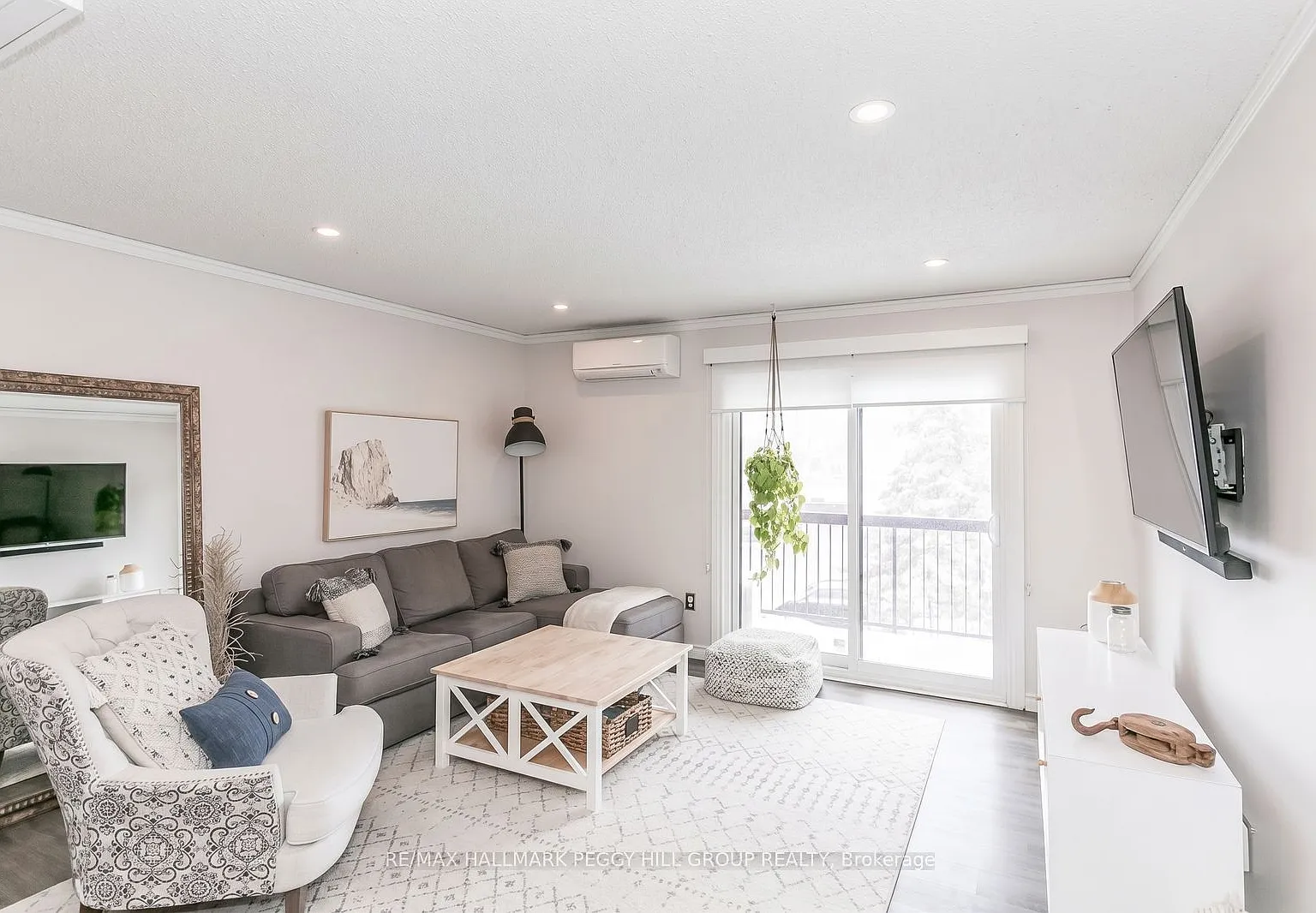 2 bed, $2,100 — Photo 4