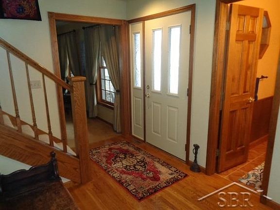 3rd image of 6816 Vista Dr