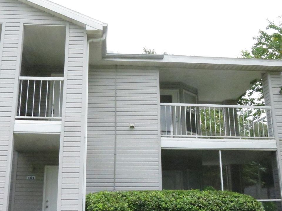 1st image of 2605 Grassy Point Dr Unit 201