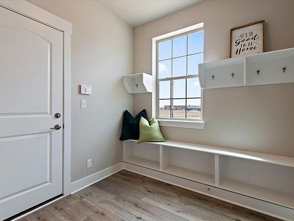 The Sienna - Mudroom