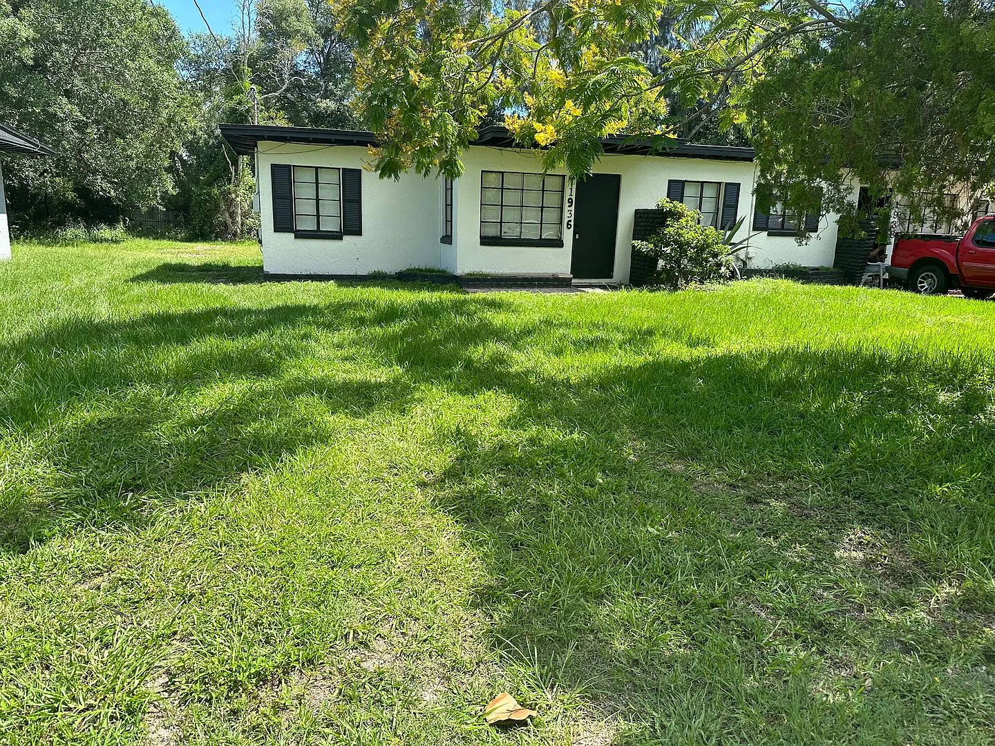 Cozy 2 bedroom/1 bath home. — Photo 1