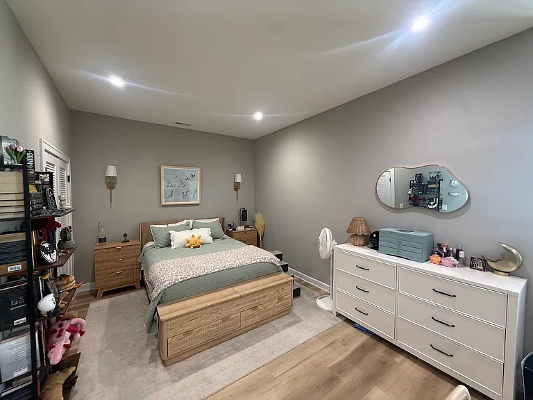 5912 N Nashotah Ave — Photo 5