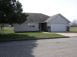 800 E Clay St, Mountain Grove, MO 65711