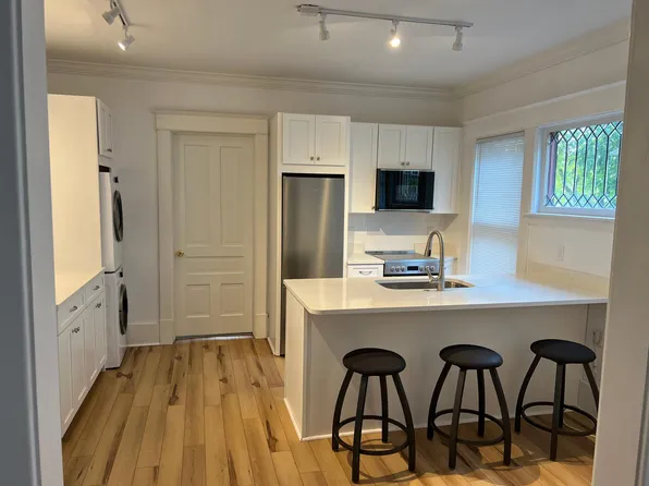 227 Warren Ave SE, Grand Rapids, MI 49506
