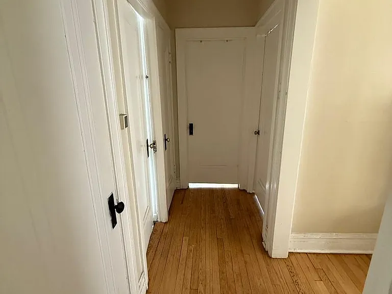 4407 N Kenneth — Photo 20